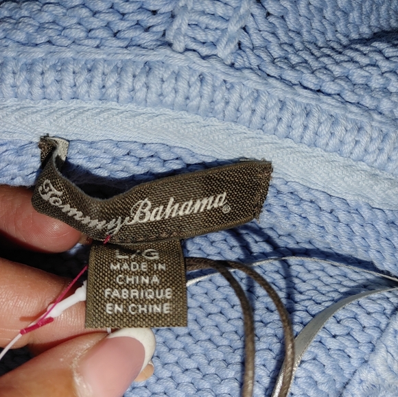 Tommy Bahama Sea Glass Cable Knit Sweater Sz.L powder blue NWT - Picture 7 of 9